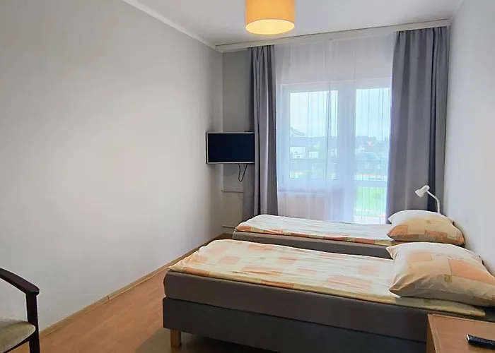 Bursztynowy Brzeg * 萨比诺瓦