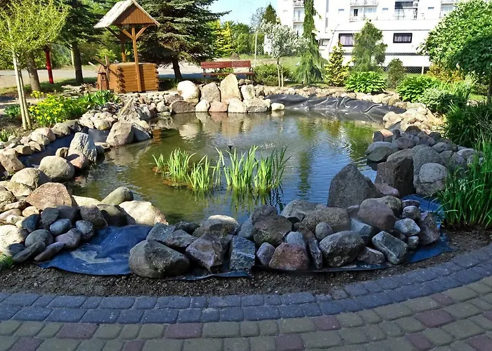 Bursztynowy Brzeg 假日公园 *