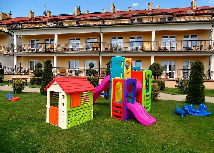 Bursztynowy Brzeg * 萨比诺瓦